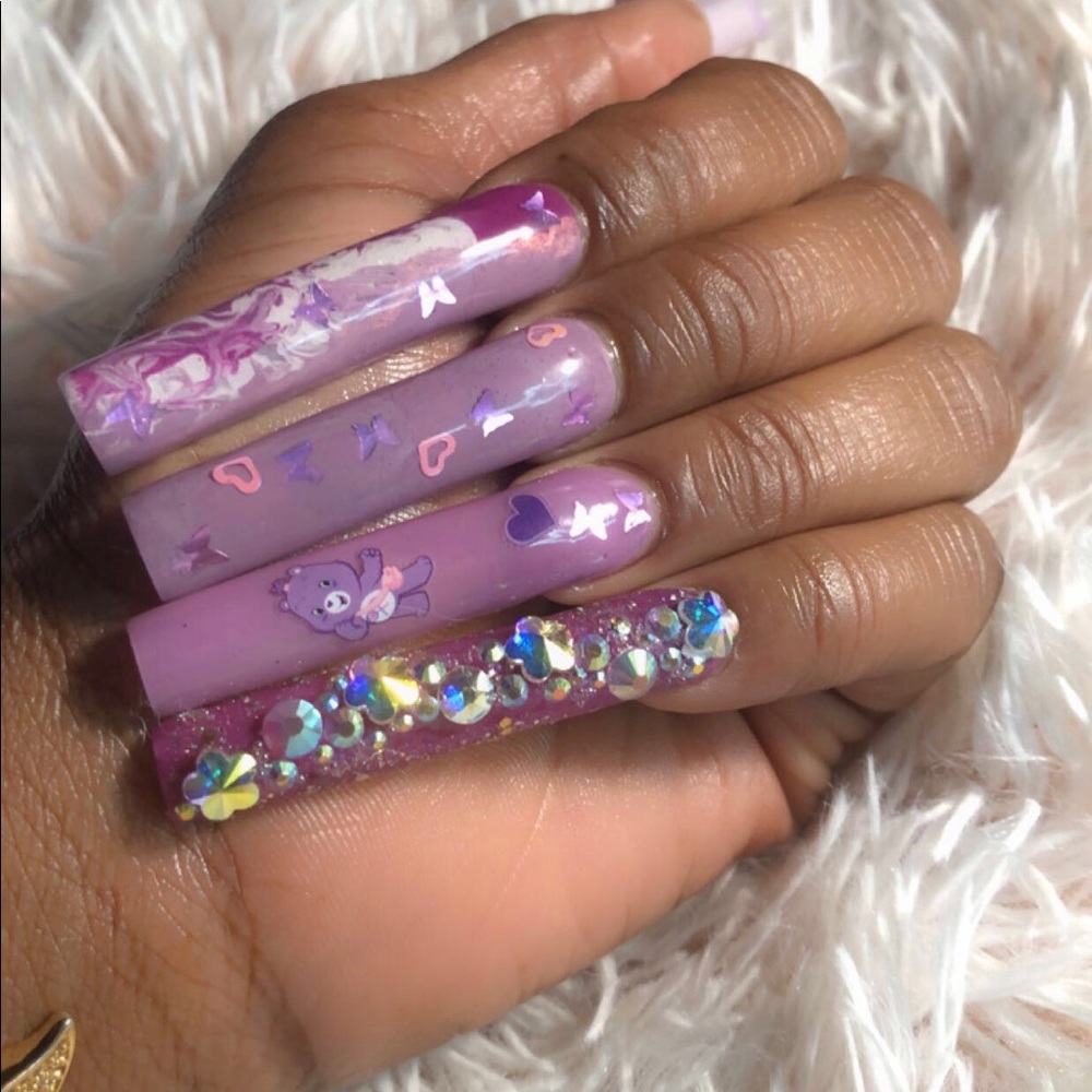 Custom press ons